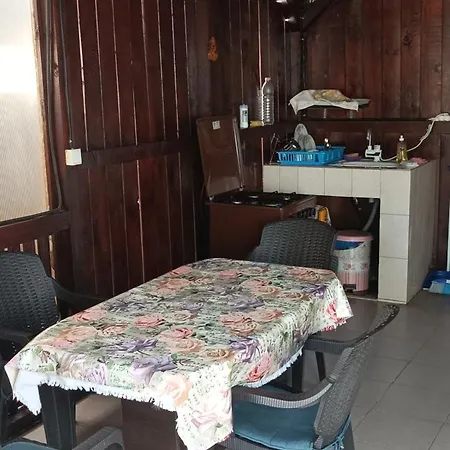 Casa Floresita Guest house