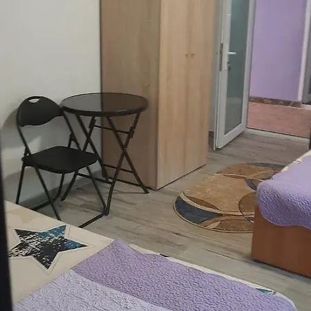 בית הארחה Casa Floresita אפורי נורד
